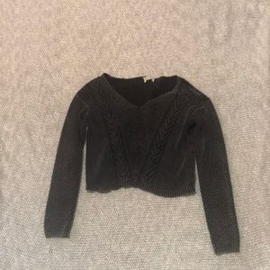 Black crop knit sweatshirt